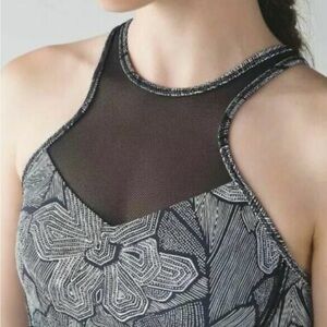 lululemon athletica Black and White Crop Top - size 8